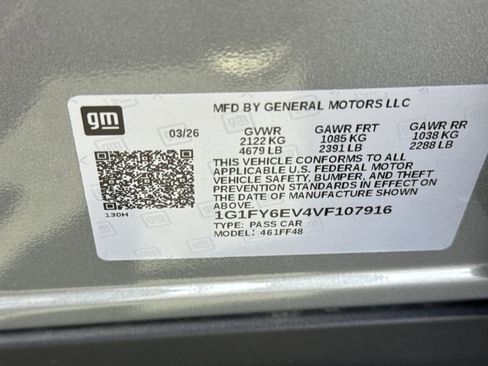 New 2027 Chevrolet Bolt LT w/ Comfort Package FWD image 27