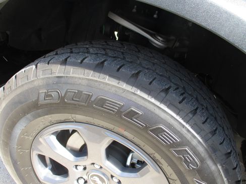 Used 2022 Ford Bronco Big Bend AWD/4WD image 9