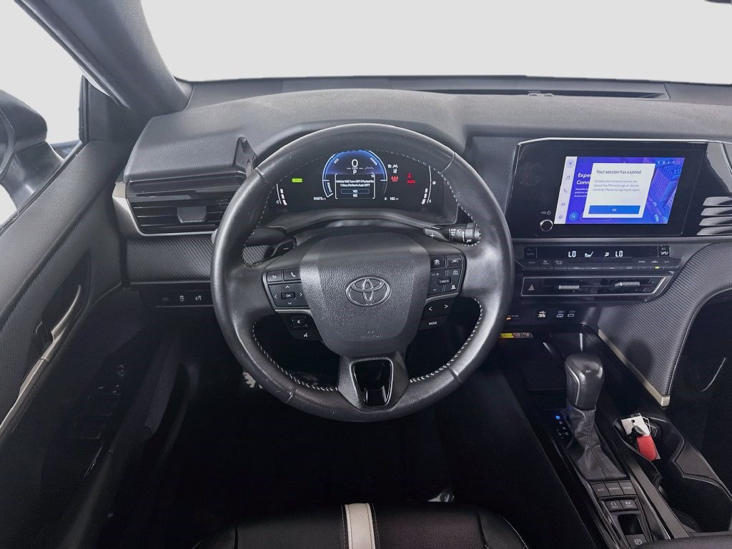 Used 2025 Toyota Camry SE FWD image 16