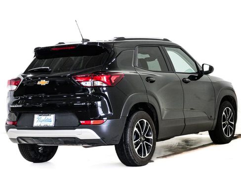 Used 2025 Chevrolet TrailBlazer LT FWD image 5