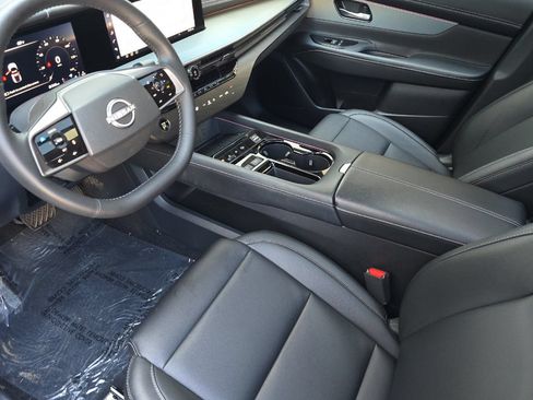 Used 2025 Nissan Murano SL AWD/4WD image 10