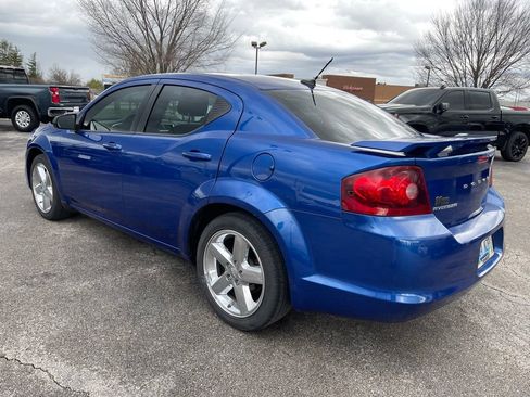 Used 2013 Dodge Avenger SE image 4