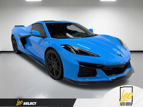 Used 2024 Chevrolet Corvette Z06 RWD image 5