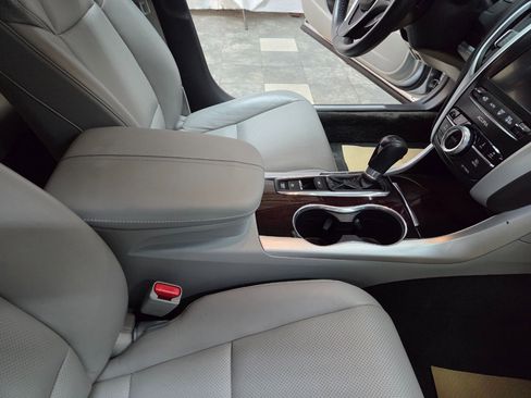 Used 2017 Acura TLX w/ Technology Package image 17
