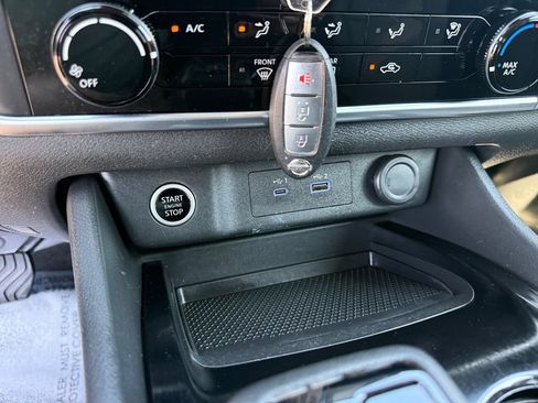 Used 2021 Nissan Rogue S AWD/4WD image 29