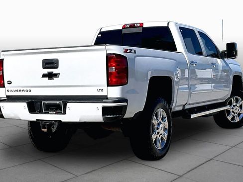 Used 2019 Chevrolet Silverado 2500 LTZ w/ Duramax Plus Package AWD/4WD image 13