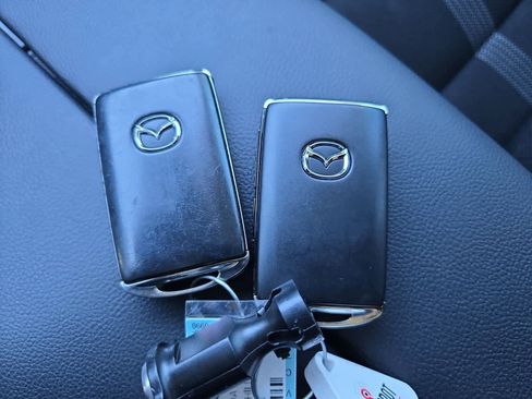 Used 2024 MAZDA CX-50 AWD 2.5 S w/ Premium Package image 34