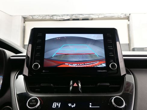 Used 2022 Toyota Corolla Cross LE image 18