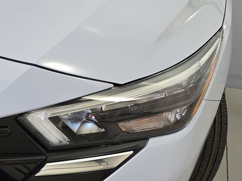 New 2025 Nissan Versa SV image 29