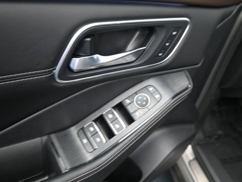 Used 2023 Nissan Rogue Platinum w/ Platinum Premium Package FWD image 11