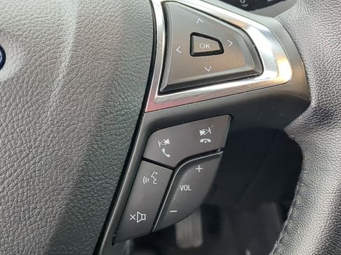 Used 2023 Ford Edge SEL image 26