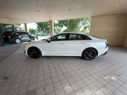 Used 2025 Kia K5 LXS image 12