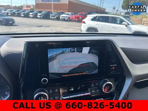 Used 2023 Toyota Highlander LE image 17