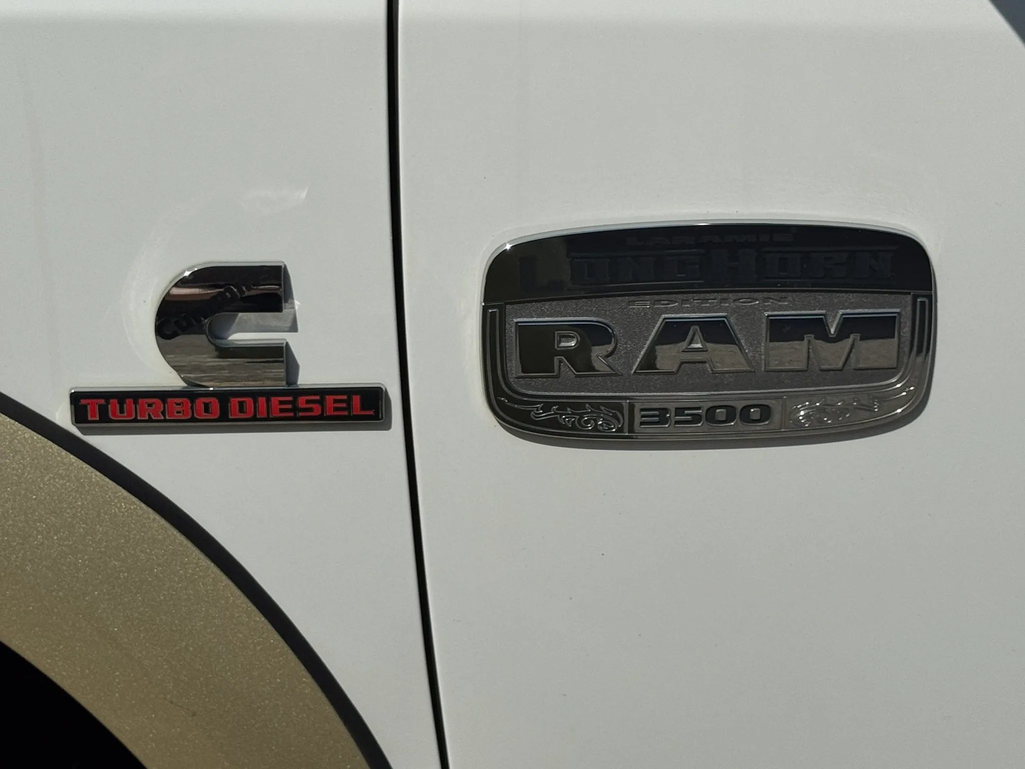Used 2015 RAM 3500 Laramie Longhorn AWD/4WD image 14