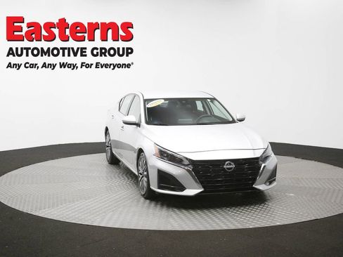 Used 2023 Nissan Altima 2.5 SV FWD image 51