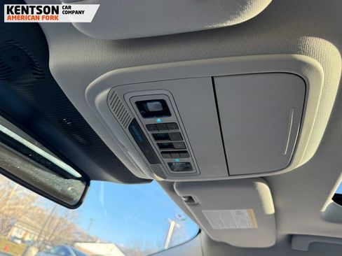 Used 2025 Ford Explorer Platinum w/ LUX Leather Package image 32