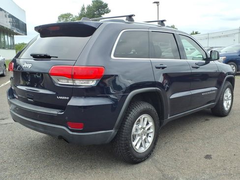 Used 2018 Jeep Grand Cherokee Laredo AWD/4WD image 3
