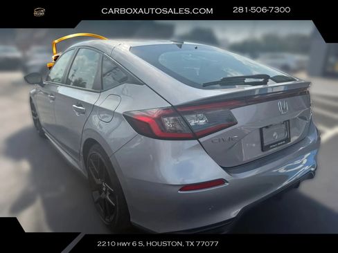 Used 2024 Honda Civic Sport image 3
