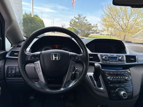 Used 2011 Honda Odyssey Touring image 26