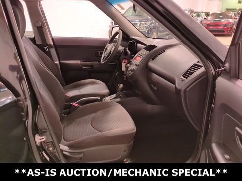 Used 2013 Kia Soul image 9
