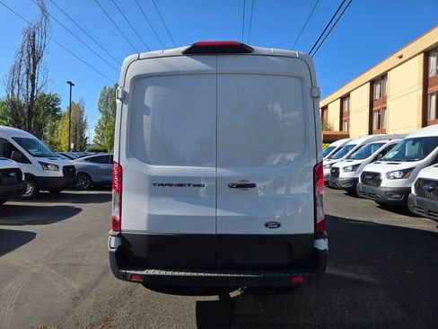 New 2026 Ford Transit 250 148 Medium Roof RWD image 6