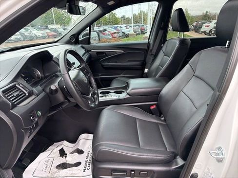Certified 2024 Honda Passport EX-L image 5