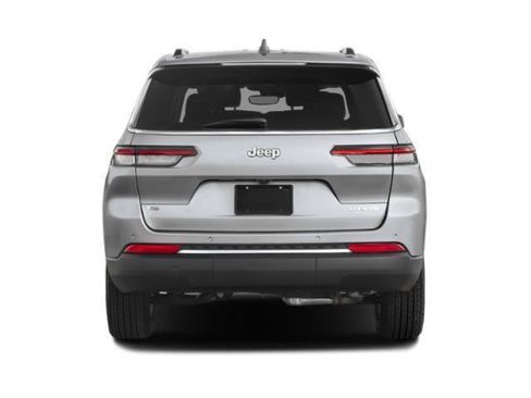 Certified 2024 Jeep Grand Cherokee L Altitude AWD/4WD image 5