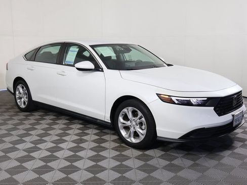 Used 2023 Honda Accord LX image 3