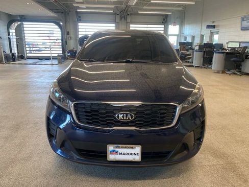 Used 2019 Kia Sorento FWD image 2