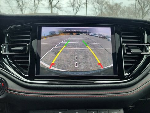 Used 2024 Dodge Durango GT image 34