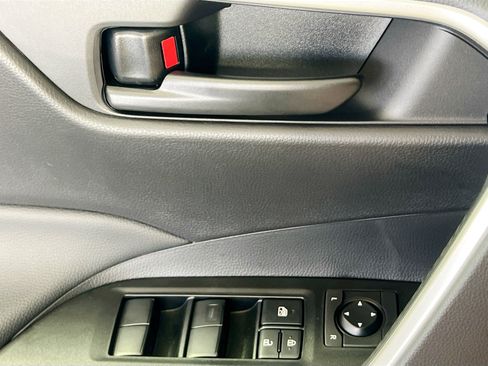 New 2025 Toyota RAV4 LE image 16