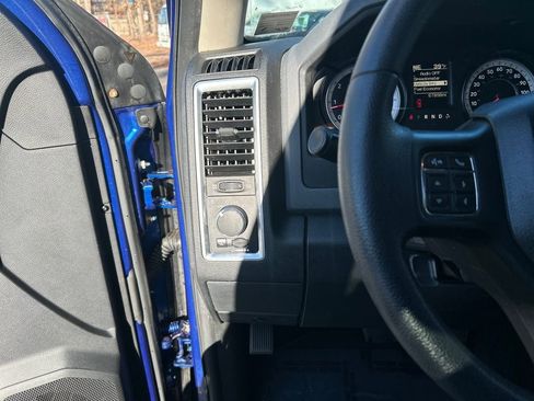 Used 2014 RAM 2500 SLT image 22