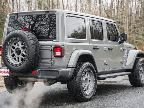 Used 2018 Jeep Wrangler Unlimited Sahara w/ Dual Top Group image 5