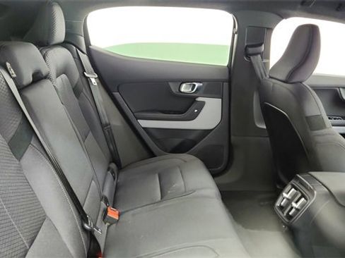 Used 2022 Polestar Polestar 2 image 23