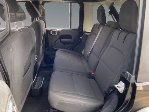 Used 2023 Jeep Wrangler Unlimited AWD/4WD image 13