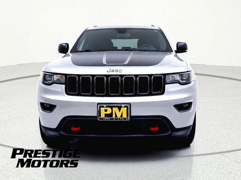 Used 2019 Jeep Grand Cherokee Trailhawk AWD/4WD image 2