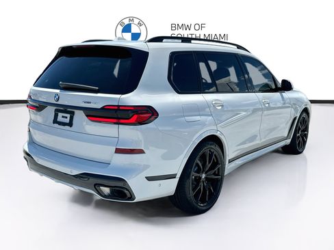 Certified 2025 BMW X7 xDrive40i w/ M Sport Package AWD/4WD image 7