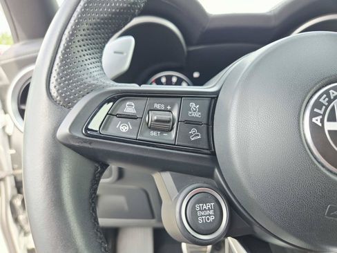 Used 2024 Alfa Romeo Stelvio Veloce AWD/4WD image 22