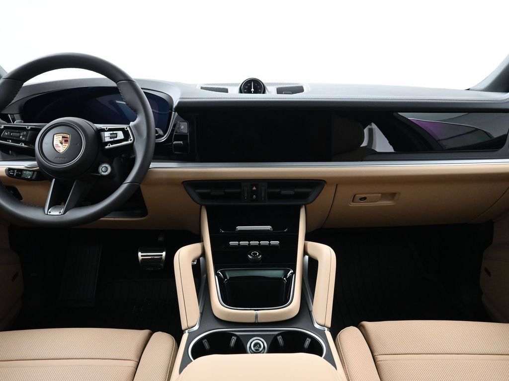 Certified 2026 Porsche Cayenne E-Hybrid Coupe AWD/4WD image 9