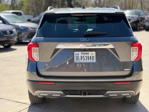 Used 2020 Ford Explorer XLT w/ Equipment Group 202A image 5