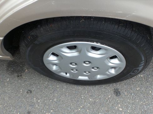 Used 1998 Toyota Camry LE image 47