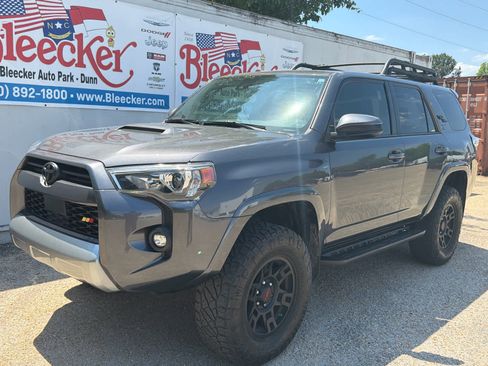 Used 2021 Toyota 4Runner TRD Off-Road AWD/4WD image 6
