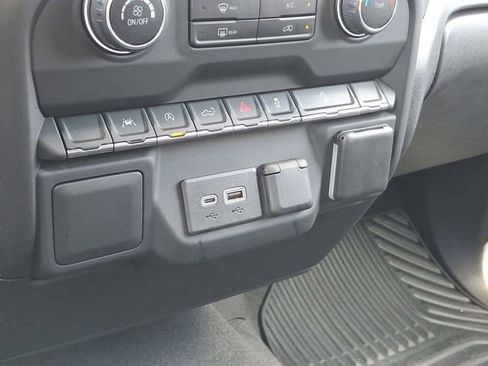Used 2024 Chevrolet Silverado 1500 Custom Trail Boss AWD/4WD image 18