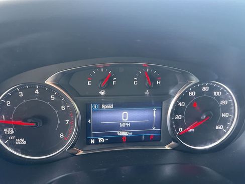 Used 2023 GMC Acadia SLE FWD image 16