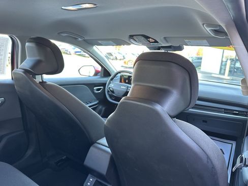 Used 2025 Kia K4 FWD image 17