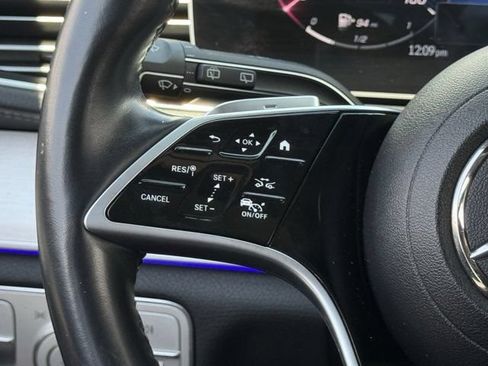 Used 2024 Mercedes-Benz GLS 450 4MATIC image 12