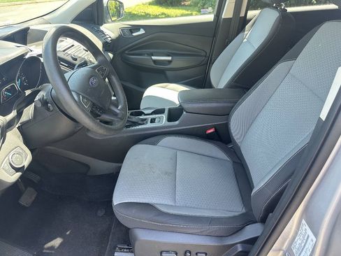Used 2017 Ford Escape SE FWD image 10