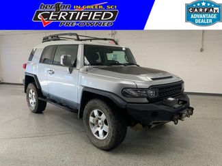Used 2007 Toyota FJ Cruiser 4WD w/ Upgrade Pkg 2 video 1