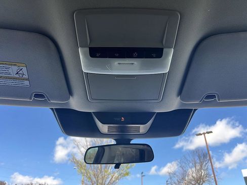 Certified 2025 Nissan Pathfinder S image 26