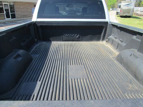 Used 2017 RAM 2500 Tradesman w/ Chrome Appearance Group image 30